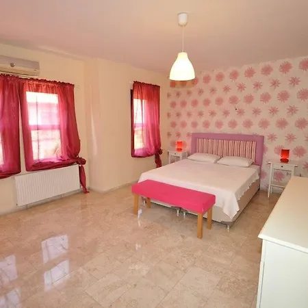 Villa Kleopatra 4 *